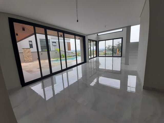 Casa com 530m² 4 quartos e 6 banheiros, à venda, no bairro Condomínio Residencial Alphaville I em São José dos Campos