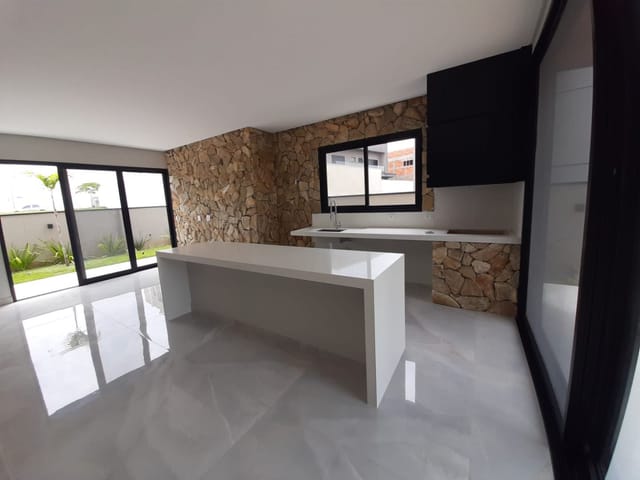 Casa com 530m² 4 quartos e 6 banheiros, à venda, no bairro Condomínio Residencial Alphaville I em São José dos Campos