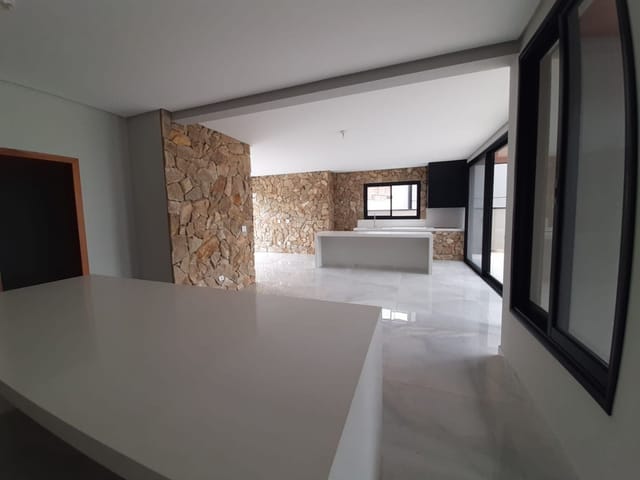 Casa com 530m² 4 quartos e 6 banheiros, à venda, no bairro Condomínio Residencial Alphaville I em São José dos Campos