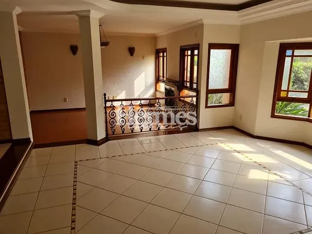 Casa com 800m² 5 quartos e 5 banheiros, à venda, no bairro Vila Hollândia em Campinas