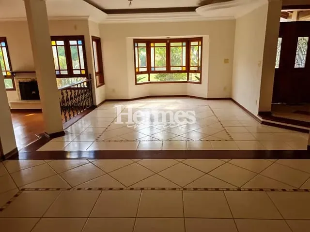 Casa com 800m² 5 quartos e 5 banheiros, à venda, no bairro Vila Hollândia em Campinas