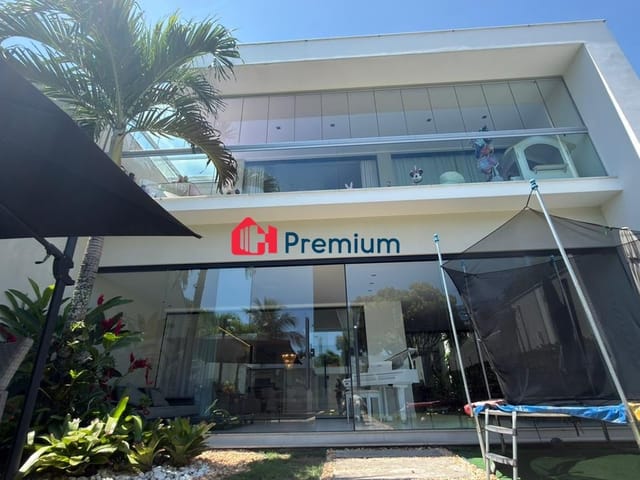 Casa 5 quartos e 6 banheiros, à venda, no bairro Barra da Tijuca em Rio de Janeiro