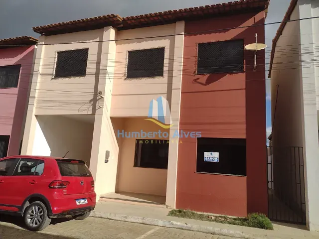 Casa 3 quartos e 2 banheiros, à venda, no bairro Boa Vista em Vitória da Conquista