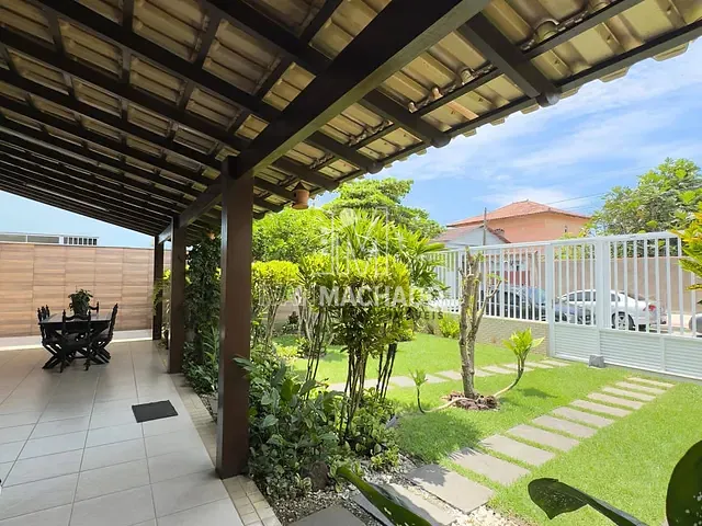 Casa 3 quartos e 2 banheiros, à venda, no bairro Bicanga em Serra