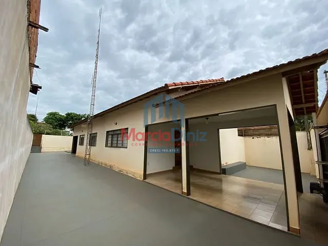 Casa com 350m² 3 quartos e 1 banheiro, à venda, no bairro Alto Da Estação em Ituverava