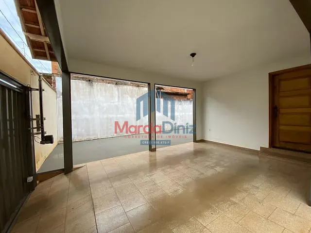 Casa com 350m² 3 quartos e 1 banheiro, à venda, no bairro Alto Da Estação em Ituverava