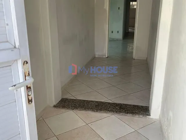 Casa 4 quartos e 2 banheiros, à venda, no bairro Pontal em Ilhéus