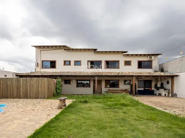 Casa 5 quartos e 4 banheiros, à venda, no bairro Colônia Agrícola Samambaia em Brasília