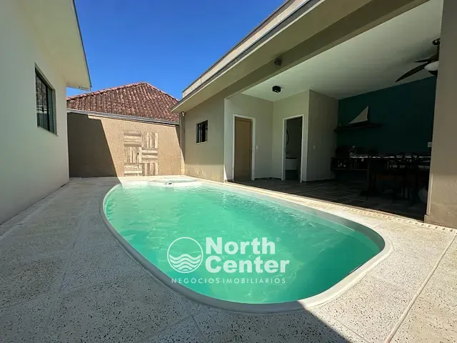 Casa com 312m² 3 quartos e 3 banheiros, à venda, no bairro Costeira em Balneário Barra do Sul