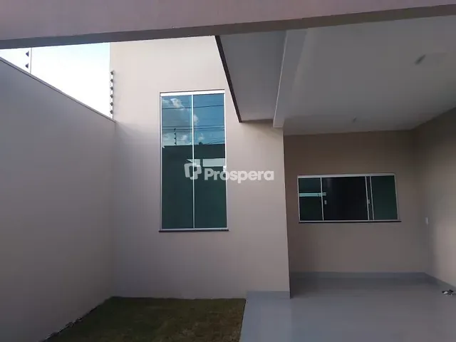 Casa com 150m² 3 quartos e 2 banheiros, à venda, no bairro Residencial Flor do Cerrado em Anápolis