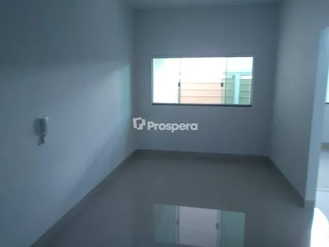 Casa com 150m² 3 quartos e 2 banheiros, à venda, no bairro Residencial Flor do Cerrado em Anápolis