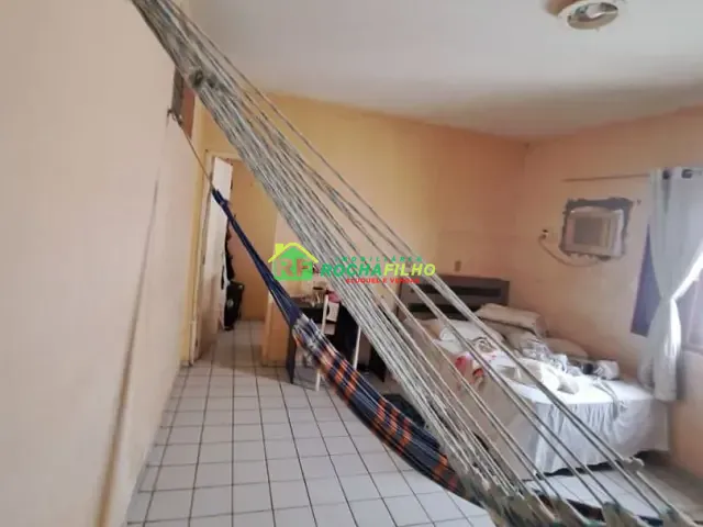 Casa com 450m² 3 quartos e 1 banheiro, à venda, no bairro Santa Isabel em Teresina