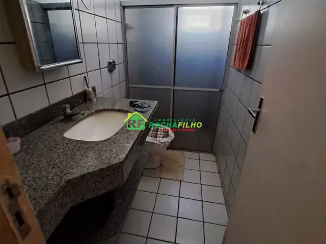 Casa com 450m² 3 quartos e 1 banheiro, à venda, no bairro Santa Isabel em Teresina
