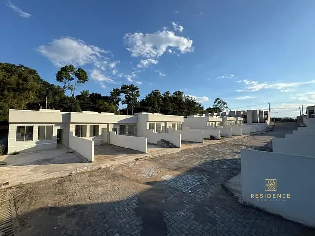 Casa 2 quartos e 1 banheiro, à venda, no bairro Roma em Volta Redonda