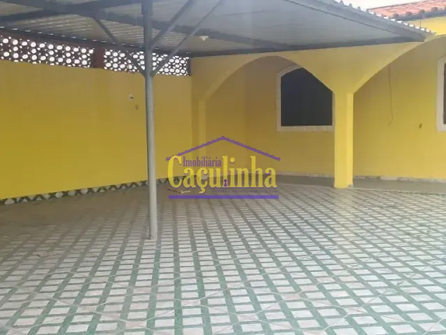 Casa com 1m² 2 quartos e 2 banheiros, à venda, no bairro Muqueca em Barra do Piraí