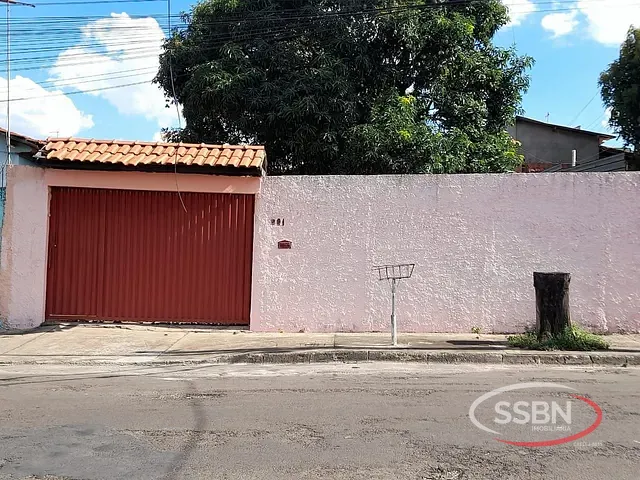 Casa com 300m² 1 quarto e 1 banheiro, à venda, no bairro Jardim São Manoel em Nova Odessa
