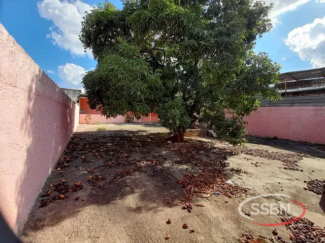 Casa com 300m² 1 quarto e 1 banheiro, à venda, no bairro Jardim São Manoel em Nova Odessa