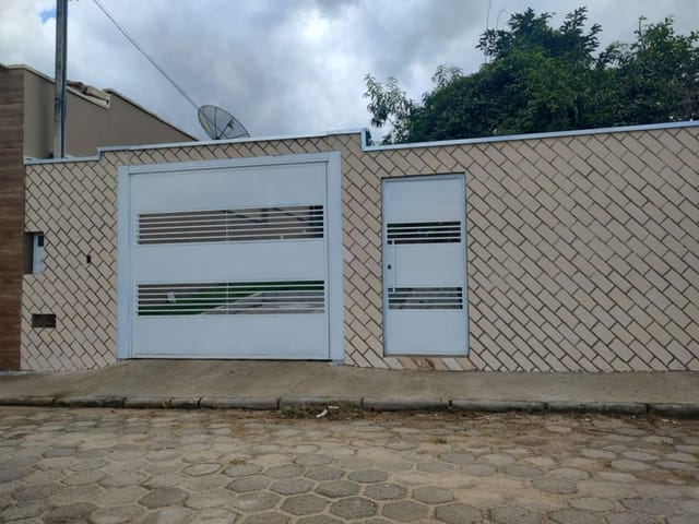 Casa com 200m² 2 quartos e 1 banheiro, à venda, no bairro Vale Do Sol em Cambuí