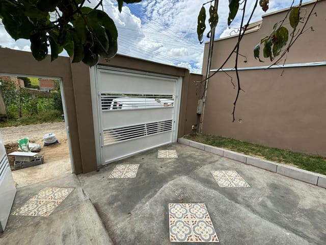 Casa com 200m² 2 quartos e 1 banheiro, à venda, no bairro Vale Do Sol em Cambuí