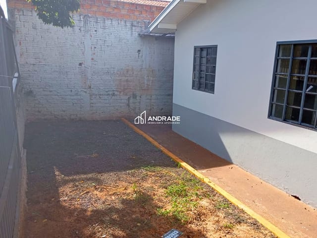 Casa com 230m² 3 quartos e 1 banheiro, para alugar, no bairro Residencial Parque da Raposa III em Apucarana