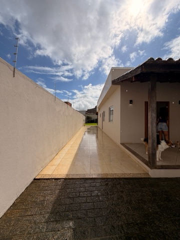 Casa com 453m² 4 quartos e 3 banheiros, à venda, no bairro Parque Turf Club em Campos dos Goytacazes