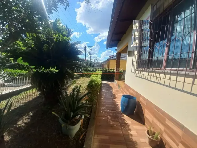 Casa 2 quartos e 2 banheiros, à venda, no bairro Vila Silveira Martins em Cachoeirinha