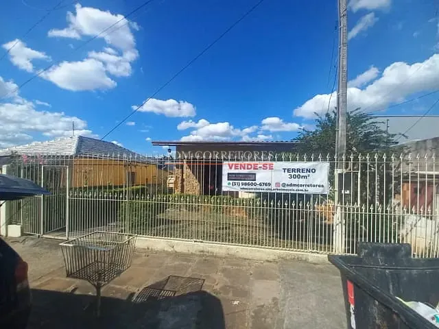 Casa 2 quartos e 2 banheiros, à venda, no bairro Vila Silveira Martins em Cachoeirinha