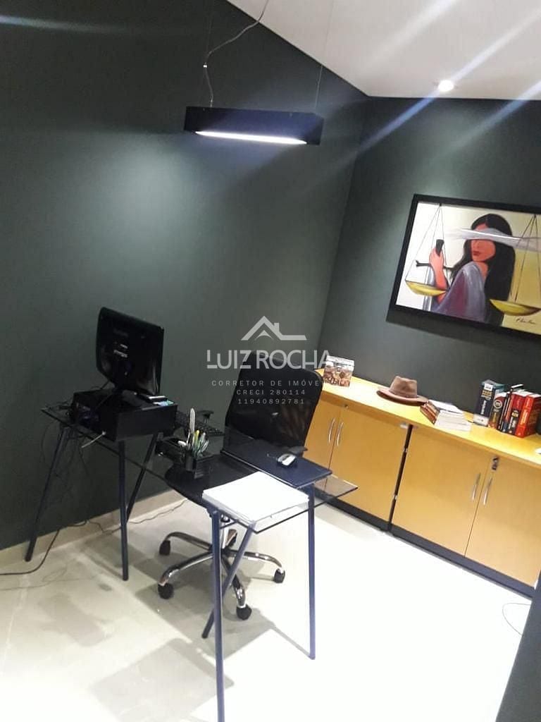 Casa à venda com 3 quartos, 800m² - Foto 11