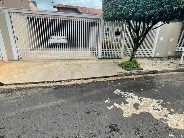 Casa com 330m² 3 quartos e 3 banheiros, à venda, no bairro Jardim Maracanã em São José do Rio Preto