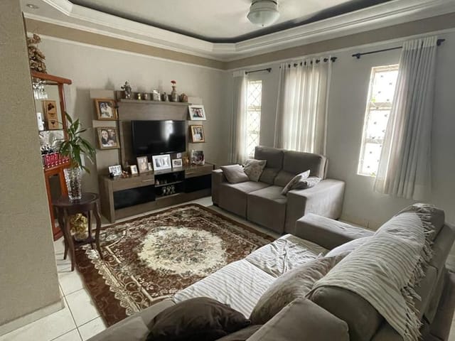 Casa com 330m² 3 quartos e 3 banheiros, à venda, no bairro Jardim Maracanã em São José do Rio Preto