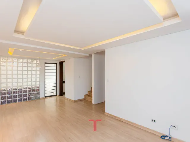Casa com 97m² 3 quartos e 3 banheiros, à venda, no bairro Fanny em Curitiba