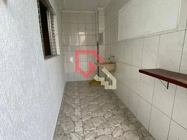 Casa 1 quarto e 1 banheiro, para alugar, no bairro Vila Bocaina em Mauá
