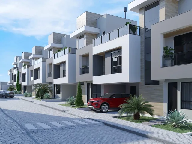 Casa 3 quartos e 3 banheiros, à venda, no bairro Santa Felicidade em Curitiba