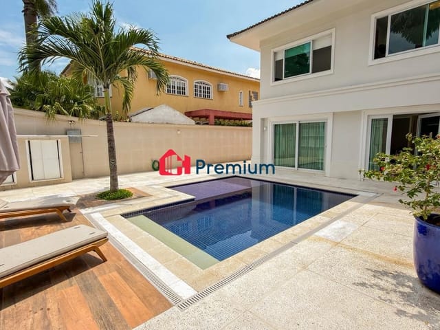 Casa 4 quartos e 7 banheiros, à venda, no bairro Barra da Tijuca em Rio de Janeiro