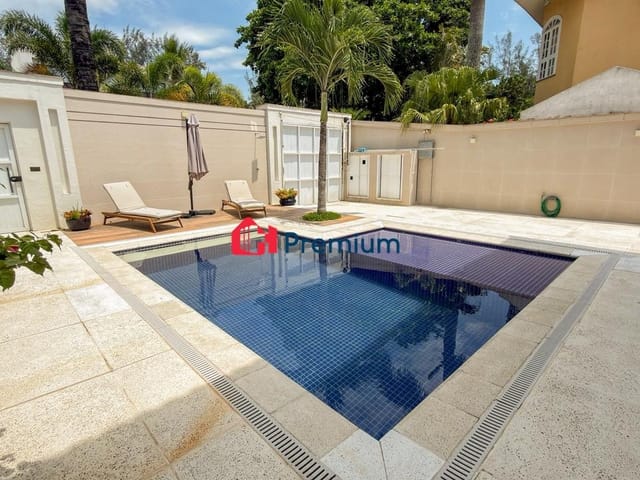 Casa 4 quartos e 7 banheiros, à venda, no bairro Barra da Tijuca em Rio de Janeiro