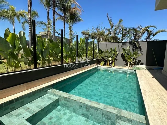 Casa com 545m², à venda, no bairro Jardins Itália em Goiânia