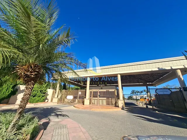 Casa 4 quartos e 3 banheiros, à venda, no bairro Boa Vista em Vitória da Conquista