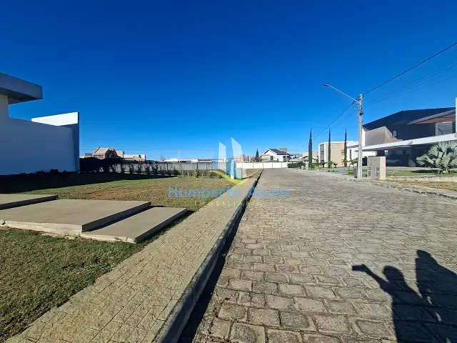 Casa 4 quartos e 3 banheiros, à venda, no bairro Boa Vista em Vitória da Conquista