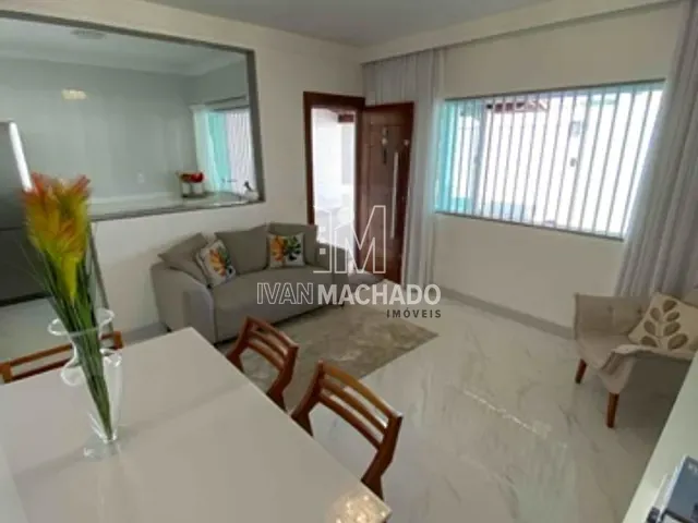 Casa com 200m² 3 quartos e 2 banheiros, à venda, no bairro Morada de Laranjeiras em Serra