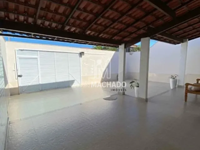 Casa com 200m² 3 quartos e 2 banheiros, à venda, no bairro Morada de Laranjeiras em Serra