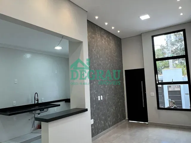 Casa com 180m² 3 quartos e 2 banheiros, à venda, no bairro Jardim Beija-Flor em Itapeva