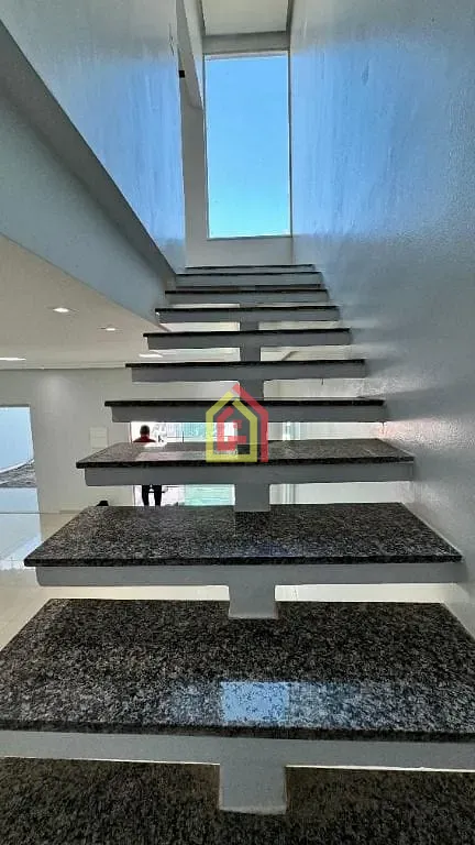 Casa à venda com 4 quartos, 1 suíte, 2 vagas e 250m² no Belo Horizonte, Marabá (PA) — foto 7 de 16