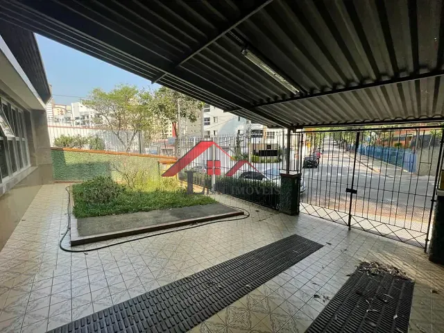 Casa com 473m² 2 quartos e 4 banheiros, à venda, no bairro Vila Bastos em Santo André
