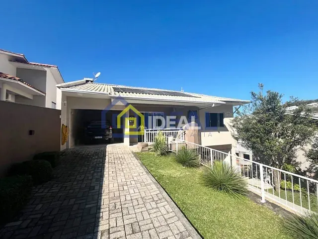 Casa com 260m² 3 quartos e 2 banheiros, à venda, no bairro Arvoredo em Concórdia