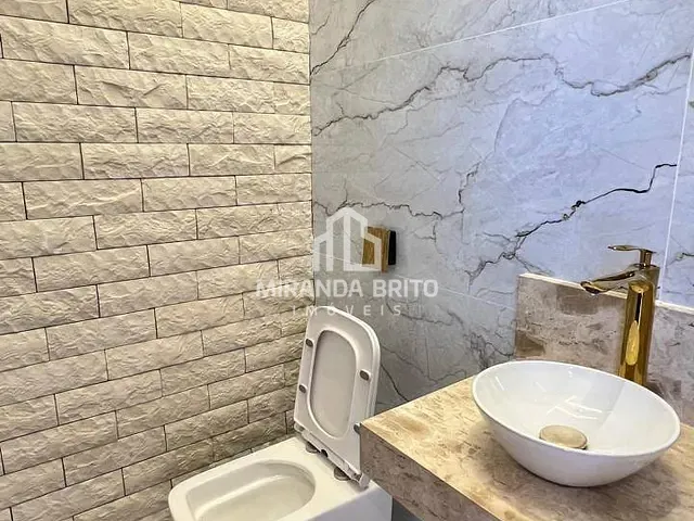 Casa 3 quartos e 4 banheiros, à venda, no bairro Setor Faiçalville em Goiânia
