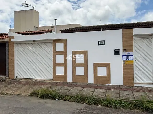 Casa 3 quartos e 2 banheiros, para alugar, no bairro Candeias em Vitória da Conquista