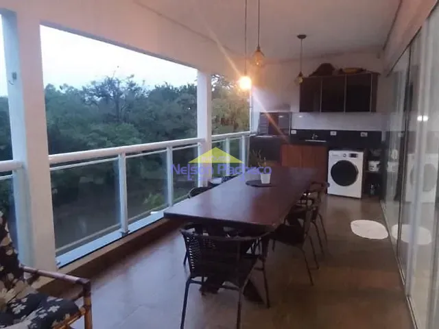 Casa com 164m² 5 quartos e 2 banheiros, à venda, no bairro Centro em Capivari