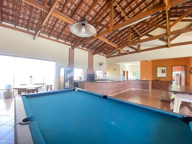 Casa com 2600m² 2 quartos e 3 banheiros, à venda, no bairro Estância Bom Tempo em Londrina