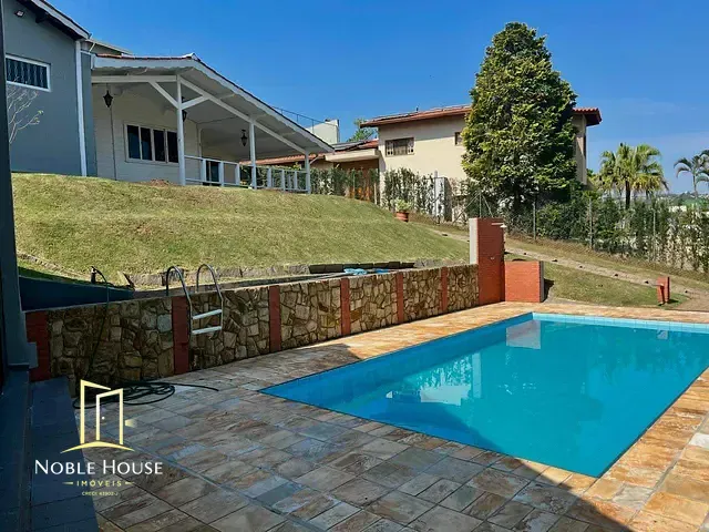 Casa 4 quartos e 3 banheiros, à venda, no bairro Marambaia em Vinhedo
