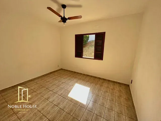 Casa 4 quartos e 3 banheiros, à venda, no bairro Marambaia em Vinhedo